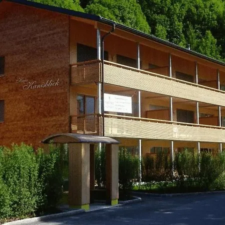 Apartment Haus Kanisblick Schnepfau